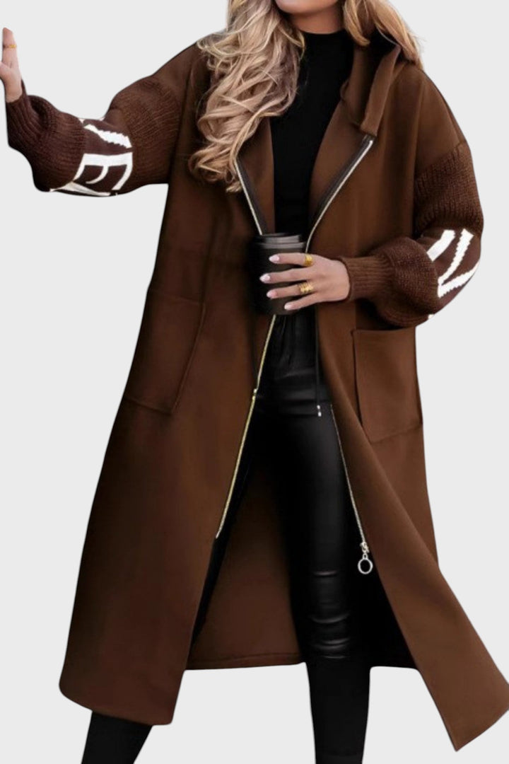 SELJA - DAMEJAKKE MED STRIKKEDE ÆRMER OG HÆTTE